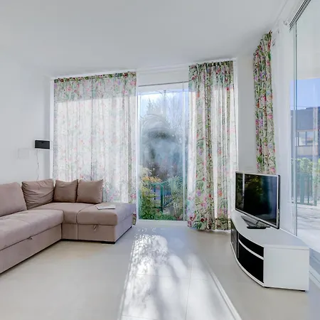 Apartment Darma's House 3 Minutes From Monate - Happy *